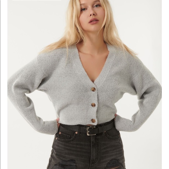 Grey garage cropped cardi - Picture 2 of 3
